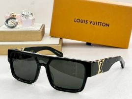 Picture of LV Sunglasses _SKUfw55793369fw